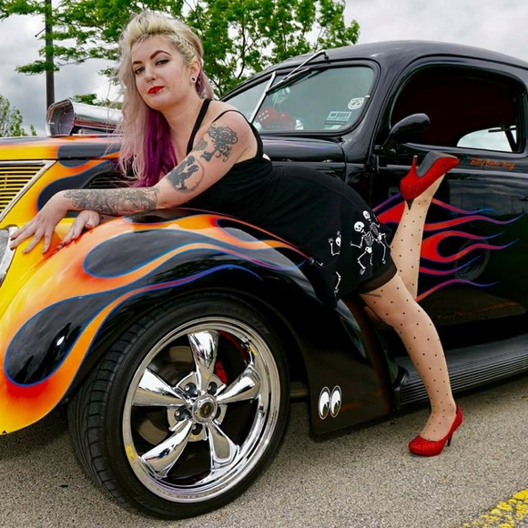 Meet your Posher, Ariana - Picture 4 of 8